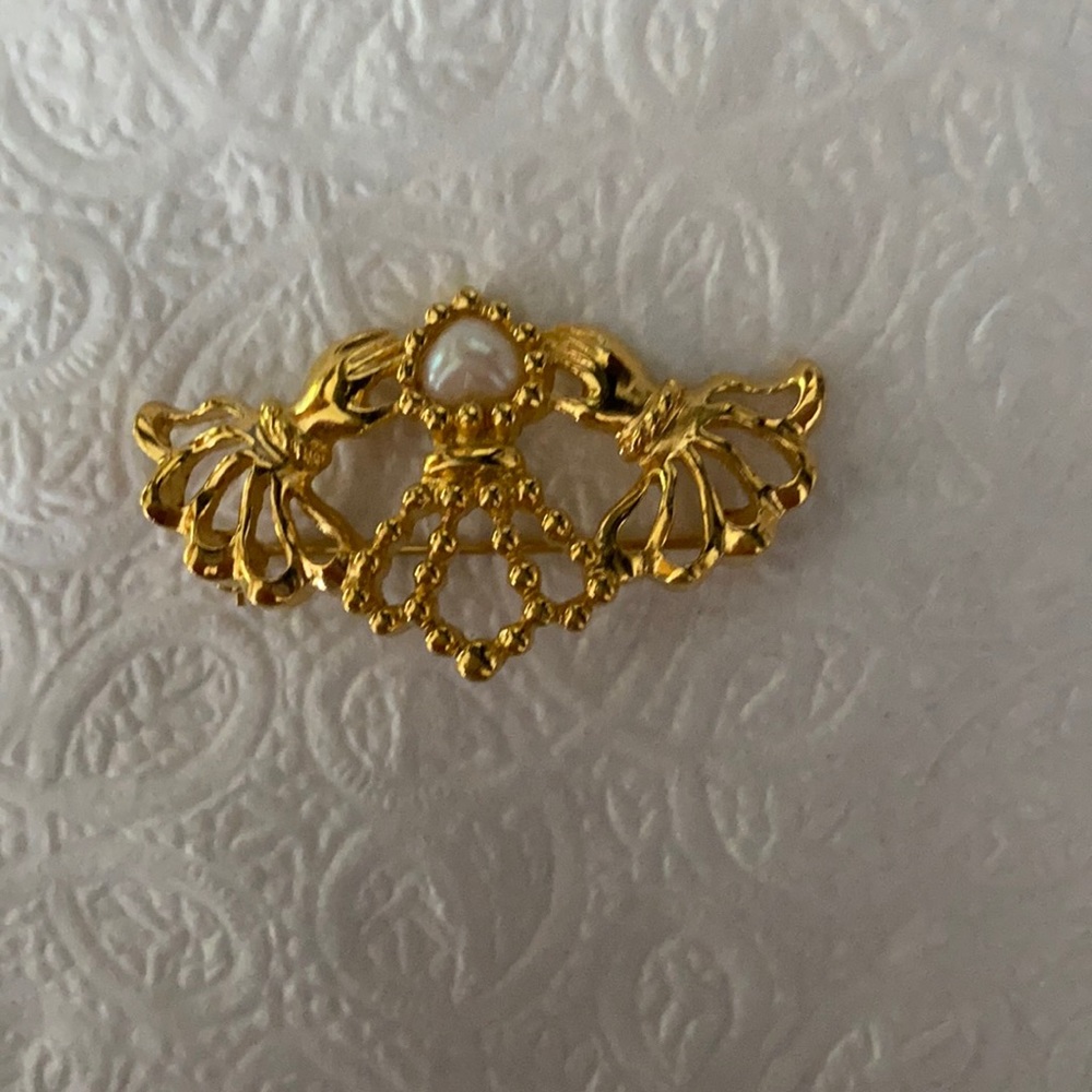 Brooch